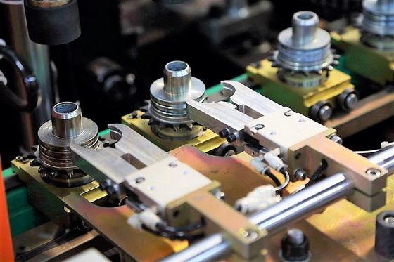 Полноавтоматическая машина прессформы дуновения пластмасового контейнера напитка бутылки масла воды ЛЮБИМЦА 0~20L